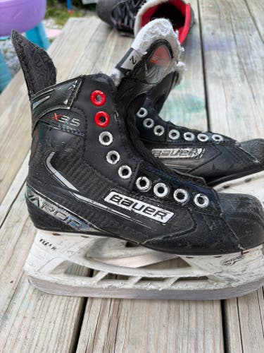 Bauer Vapor 3X Hockey Skates Regular Width Size 2 (Used)