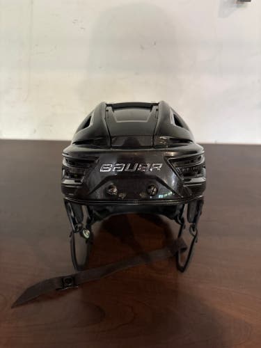 Medium Bauer Re-Akt 150 Helmet Pro Stock (Used)