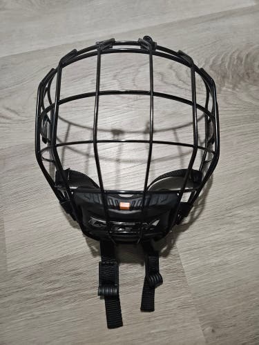 FM780 Helmet Facemask Medium (Used)
