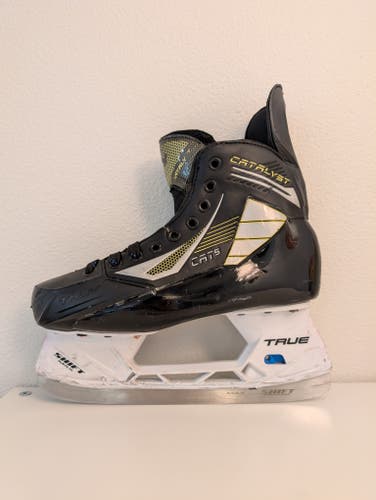 True Catalyst 5 Hockey Skates Regular Width 7.5 (Used)