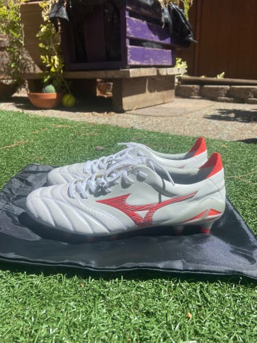 White Men's Size M 9.5 (W 10.5) Mizuno Morelia Neo IV KL Made in Japan Firm Ground Cleats (New)