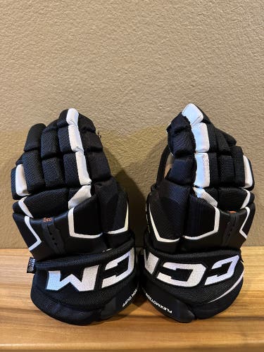 CCM Tacks AS-V Pro Gloves 14" (Used)
