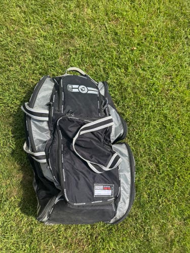 NO E2 Catcher's Bag (Used)