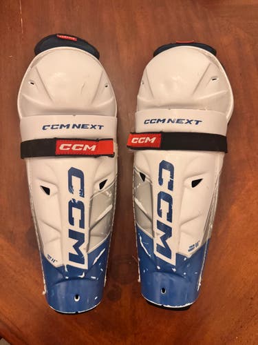 Junior CCM Next 11 Shin Pads (Used)