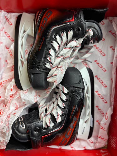 CCM JetSpeed FT8 Pro Hockey Skates - Youth 12.5 (New)
