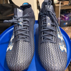 Men's Size M 11.0 (W 12.0) Under Armour Blur Low Top (New)