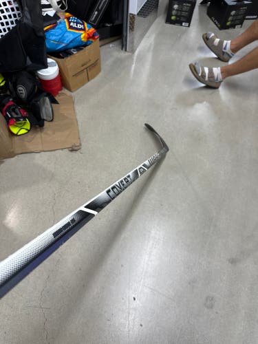 Texas custom Senior Warrior Covert QR6 Pro Right Handed Hockey Stick 87 Flex (Used)