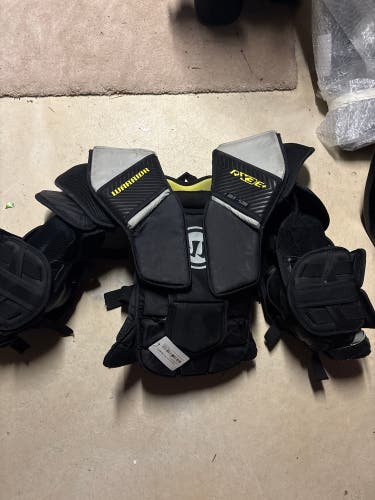 Small / Medium Warrior Ritual X3 E+ Goalie Chest Protector (Used)