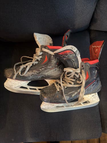 2021 Bauer Vapor 3X Pro Hockey Skates Regular Width 10 (Used)