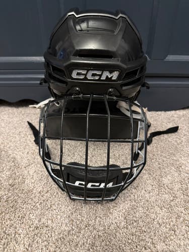 Small CCM Super Tacks X Helmet (Used)