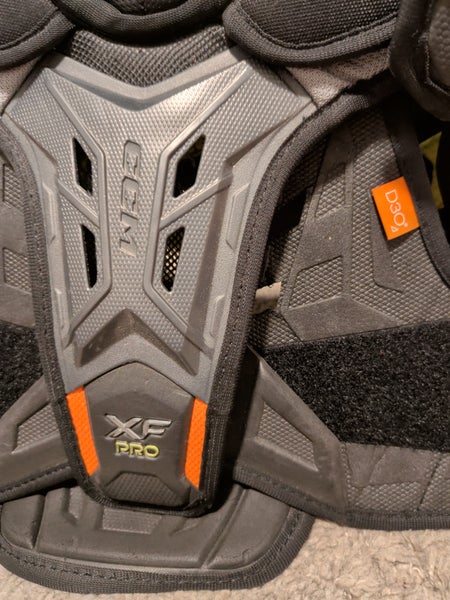 CCM Tacks XF Pro Shoulder Pads Junior Medium (Used)