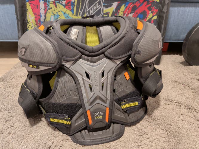 CCM Tacks XF Pro Shoulder Pads Junior Medium (Used)