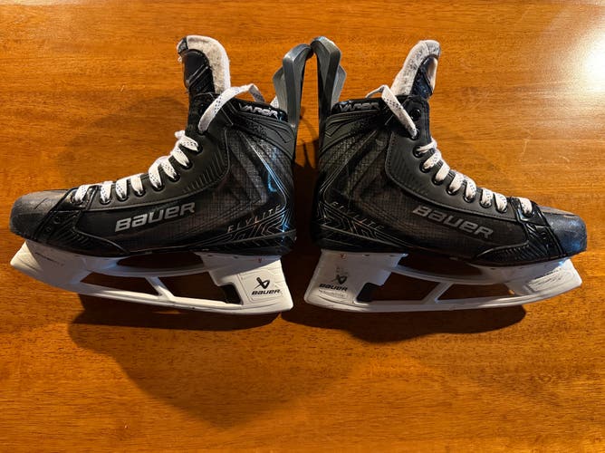 Black 2025 Bauer Vapor Flylite Hockey Skates Pro Stock 9 (Used)