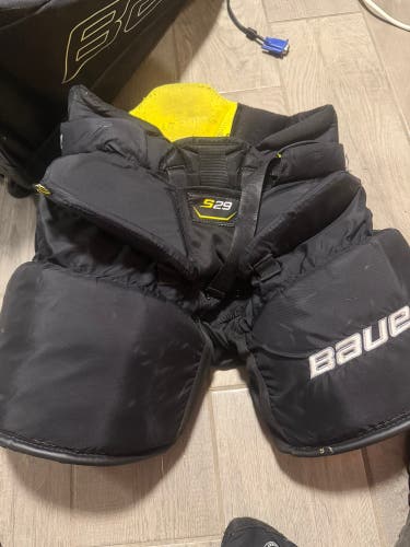 Intermediate Small Bauer S29 Hockey Goalie Pants (Used)