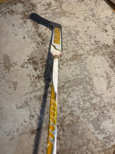 Senior Bauer Vapor Flylite Regular Goalie Stick 24" Paddle Pro Stock (Used)