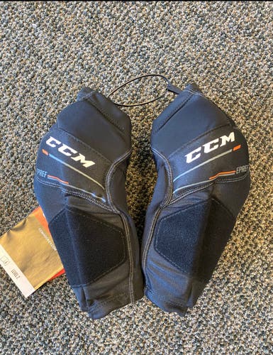NEW CCM Referee Senior Medium Elbow Pads
