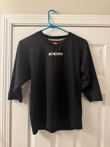 Black Junior XS CCM Jersey (Used)