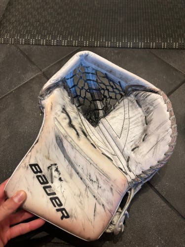 2023 Bauer Vapor Hyperlite 2 Regular (Used)