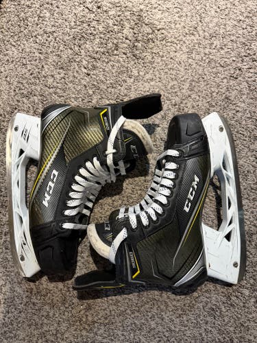 2018 CCM Tacks 9060 Hockey Skates Regular Width 10.5 (Used)