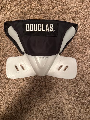 Adult Douglas Cowboy Collar (Used)