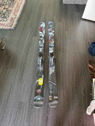 Unisex 2025 Armada Bdog 172 cm Park Skis With Bindings Max Din 13 (Used)