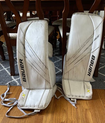 Medium Bauer Vapor 3X Goalie Leg Pads (Used)