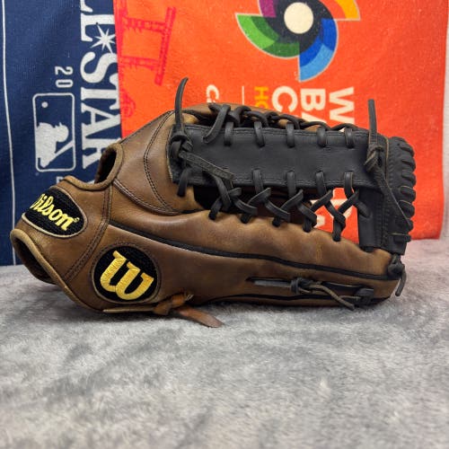 Wilson A2000 KP92 RHT Baseball Glove 12.5" (Used)