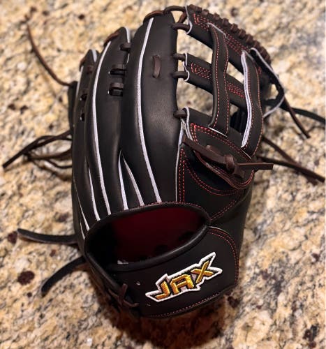 2025 JAX LJ-10 12.5” RHT Perfection Black w/Brown Laces, Red Stitching