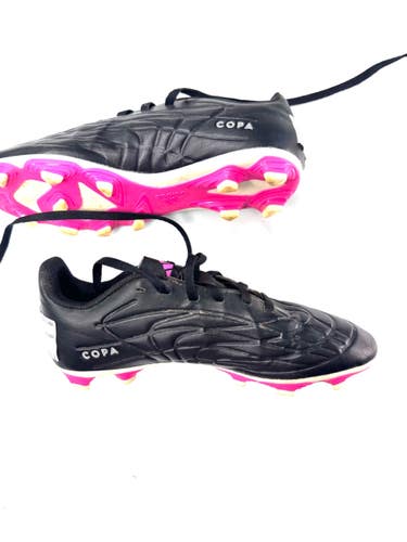 Used Adidas Soccer Cleats Black Junior 04 11860-S000314908