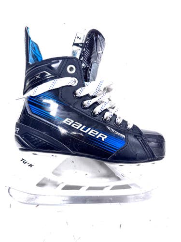 Used Bauer X Junior Hockey Skate Junior 02 11860-S000314869