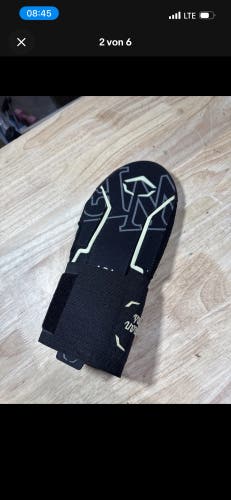 EvoShield Sliding Mitt (New) Wake Forst