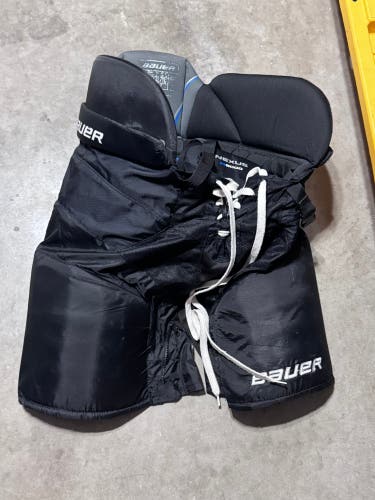 XL Senior Bauer Nexus 8000 Hockey Pants (Used)