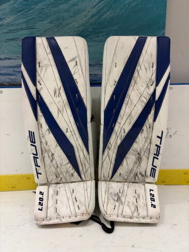34" True L20.2 Goalie Leg Pads (Used)