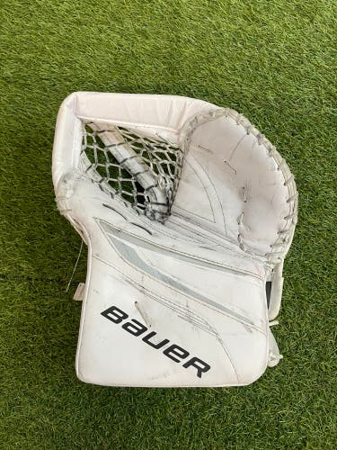 Intermediate Bauer Vapor X5 Pro Goalie Gloves & Blockers Regular (Used)
