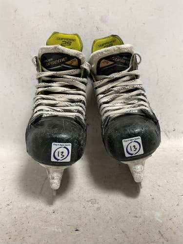 Used Bauer SUPREME 2S Youth Hockey Skate Black Youth 13.0 11855-S000208951