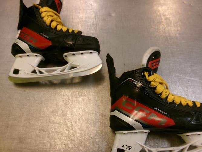 Used CCM FT 670 Senior Hockey Skate Senior 6 11339-S000206391