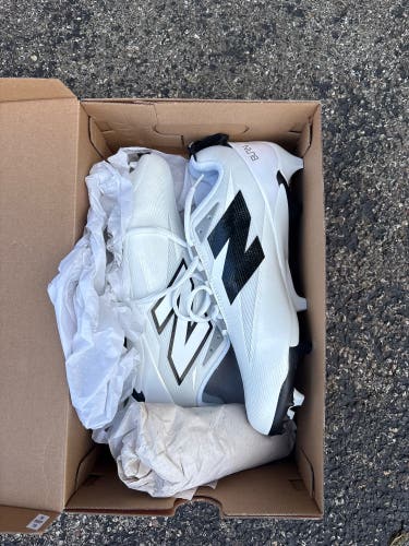 White Unisex Size M 9.0 (W 10.0) Adult New Balance Burn X 5 Low Top Turf Cleats (New)
