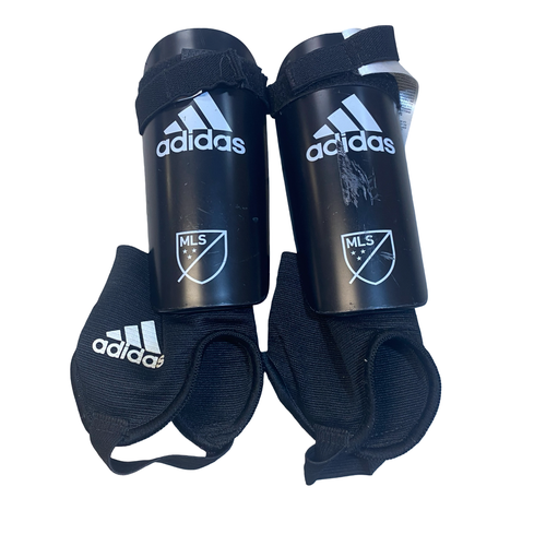 Used Adidas Soccer Shin Guards Junior Black MD 11706-S000386194