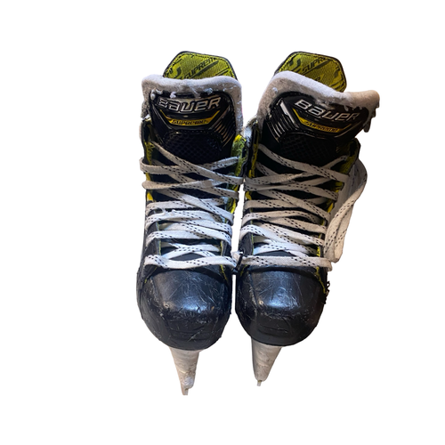 Used Bauer M4 SUPREME Junior Hockey Skate Junior 02 11706-S000386144