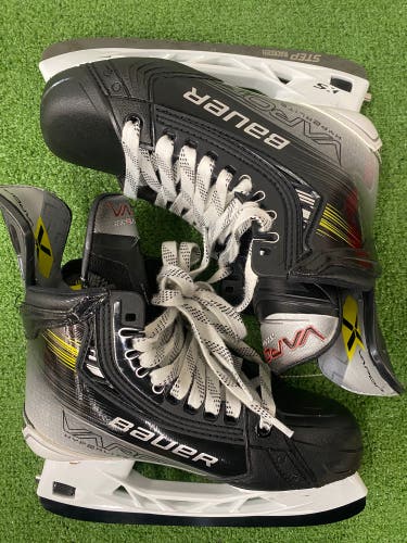 Bauer Vapor Hyperlite 2 Hockey Skates | Siz 4 Fit 3 (New)