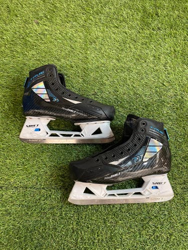 Intermediate True TF9 Hockey Goalie Skates Regular Width 6 (Used)