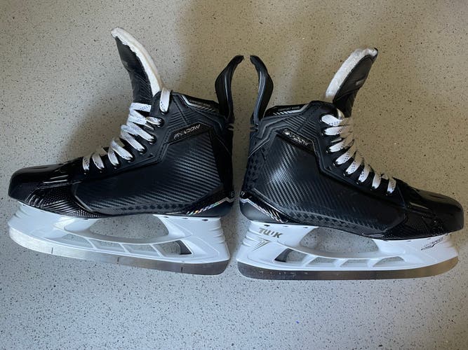 Bauer Supreme Shadow Hockey Skates Regular Width Pro Stock 9.5D (Used)