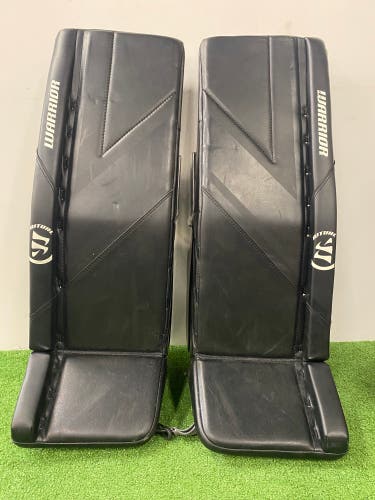 30" Junior Warrior Ritual G6 E+ Goalie Leg Pads (Used)