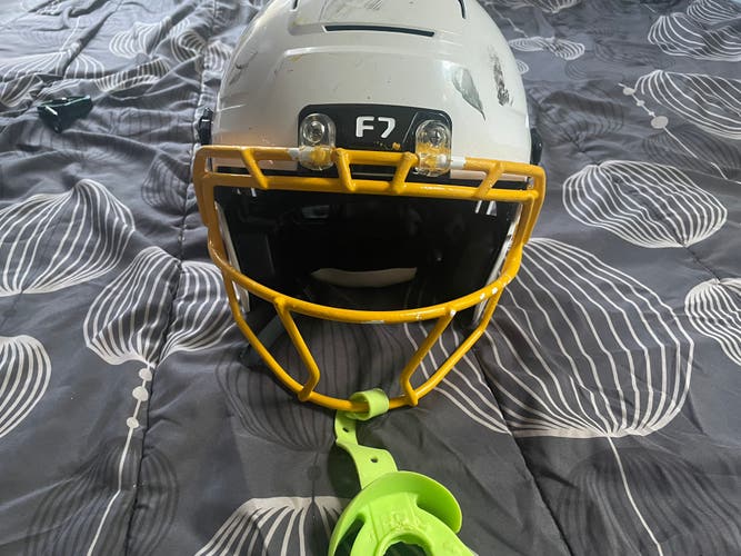 Youth Large Schutt F7 Pro Air