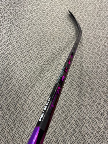 Junior Purple Bauer Nexus Tracer Right Handed Hockey Stick P92 50 Flex (New)