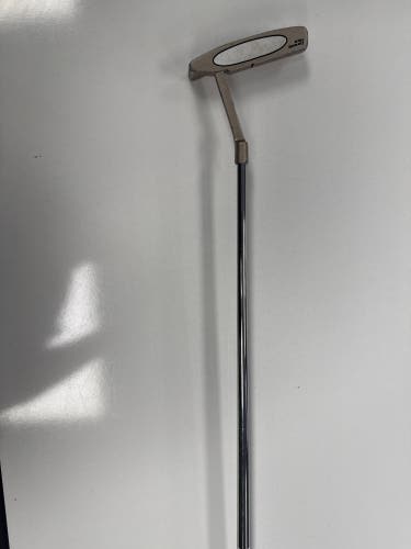 Affinity Blade Right Handed Putter Steel 34" (Used)