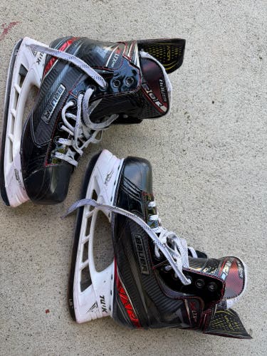 Bauer Vapor XLTX Pro+ Hockey Skates Regular Width 9 (Used)