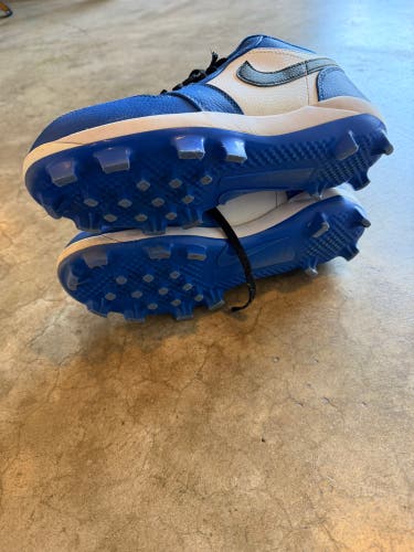 Blue Men's Size M 9.5 (W 10.5) Jordan Molded Cleats (Used)