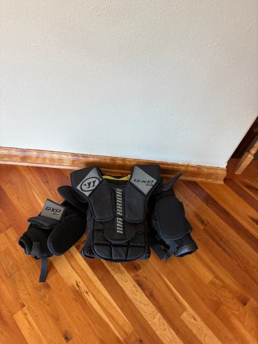Small / Medium Warrior Ritual XP Goalie Chest Protector (Used)