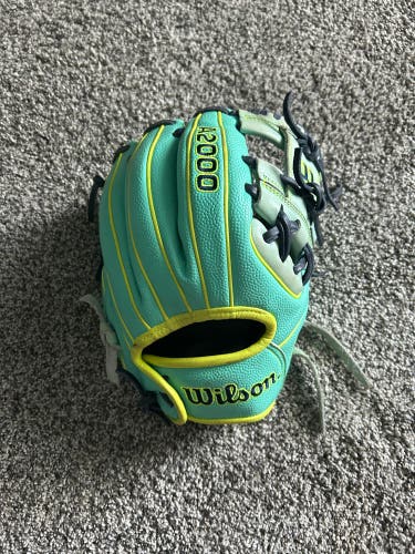 Wilson A2000 RH Infield Baseball Glove 11.5" (New)